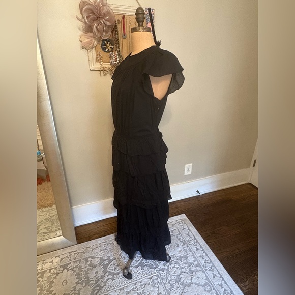 Banana Republic Selene Embroidered Midi Dress - Picture 3 of 14